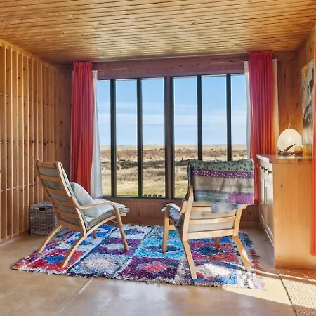 70s With Sea View Near *