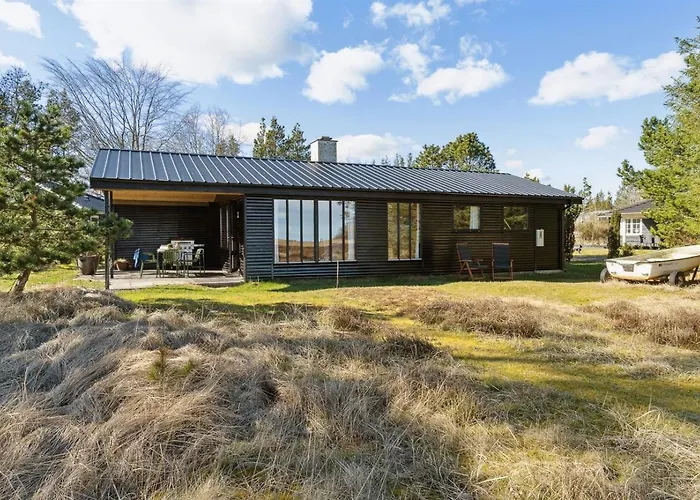 70s With Sea View Near *