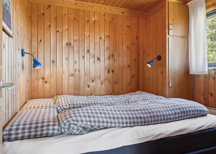 70s With Sea View Near Hals